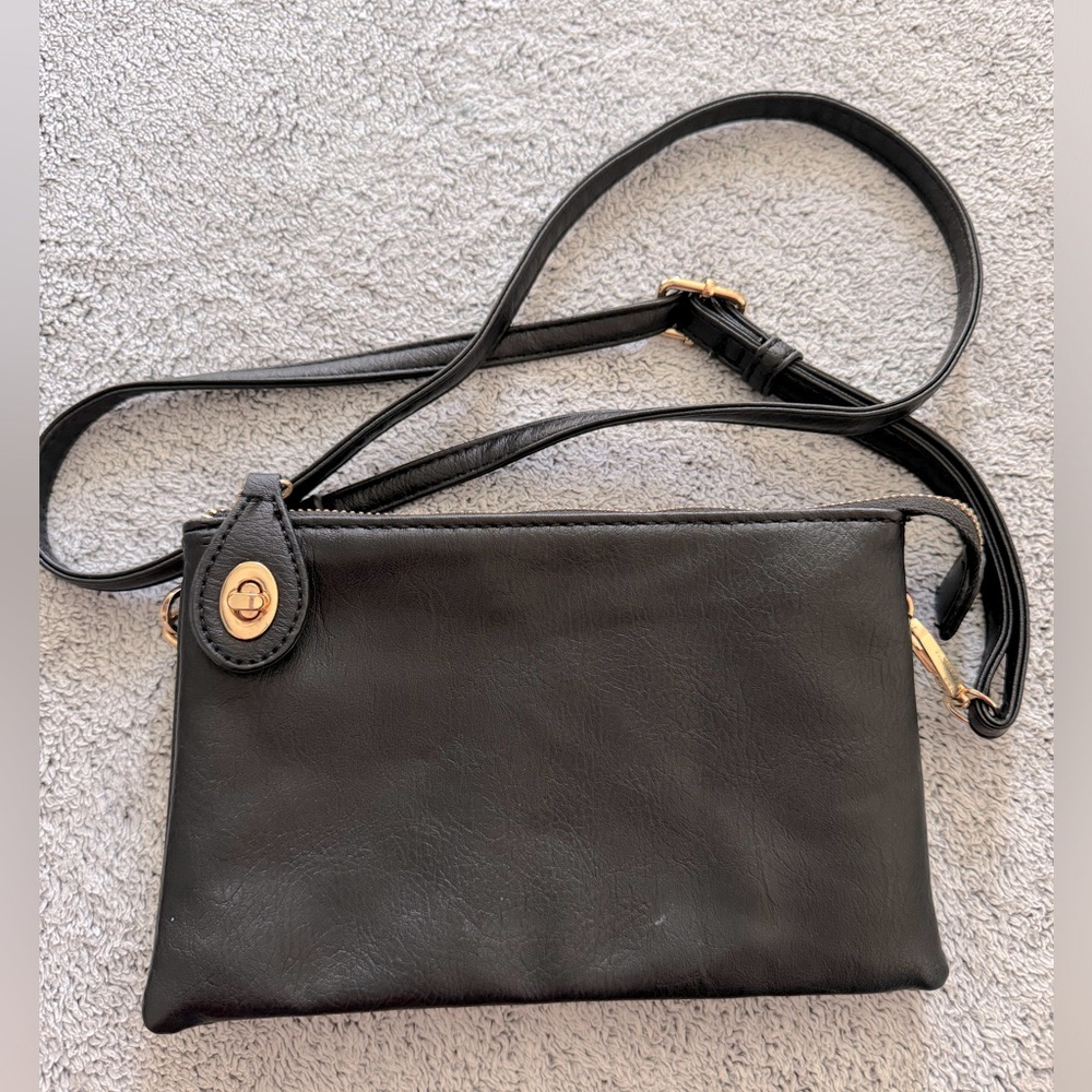 Three Pocket Crossbody
